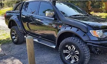 Parafanghini Supplementari Mitsubishi L200 2006-2015 Ultima Occasione