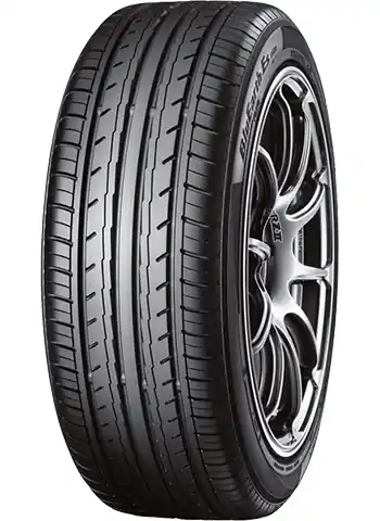 Professionale YOKOHAMA 185/55 HR15 TL 82H YOKO BLUEARTH ES32